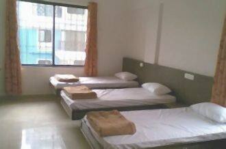 Hotel Sharanabasaveshwara, Hampi 3